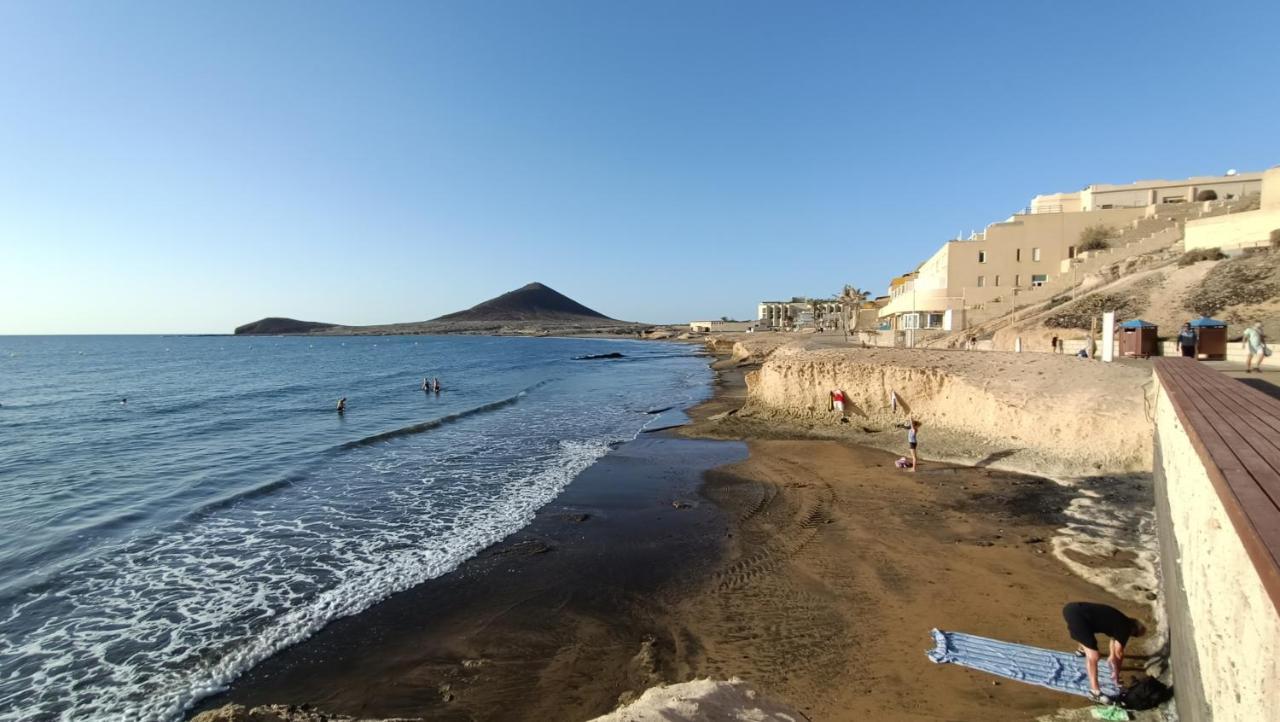 Views Of El Medano Beach, Two Extérieur photo