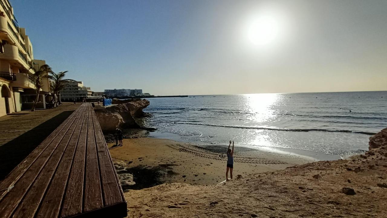 Views Of El Medano Beach, Two Extérieur photo